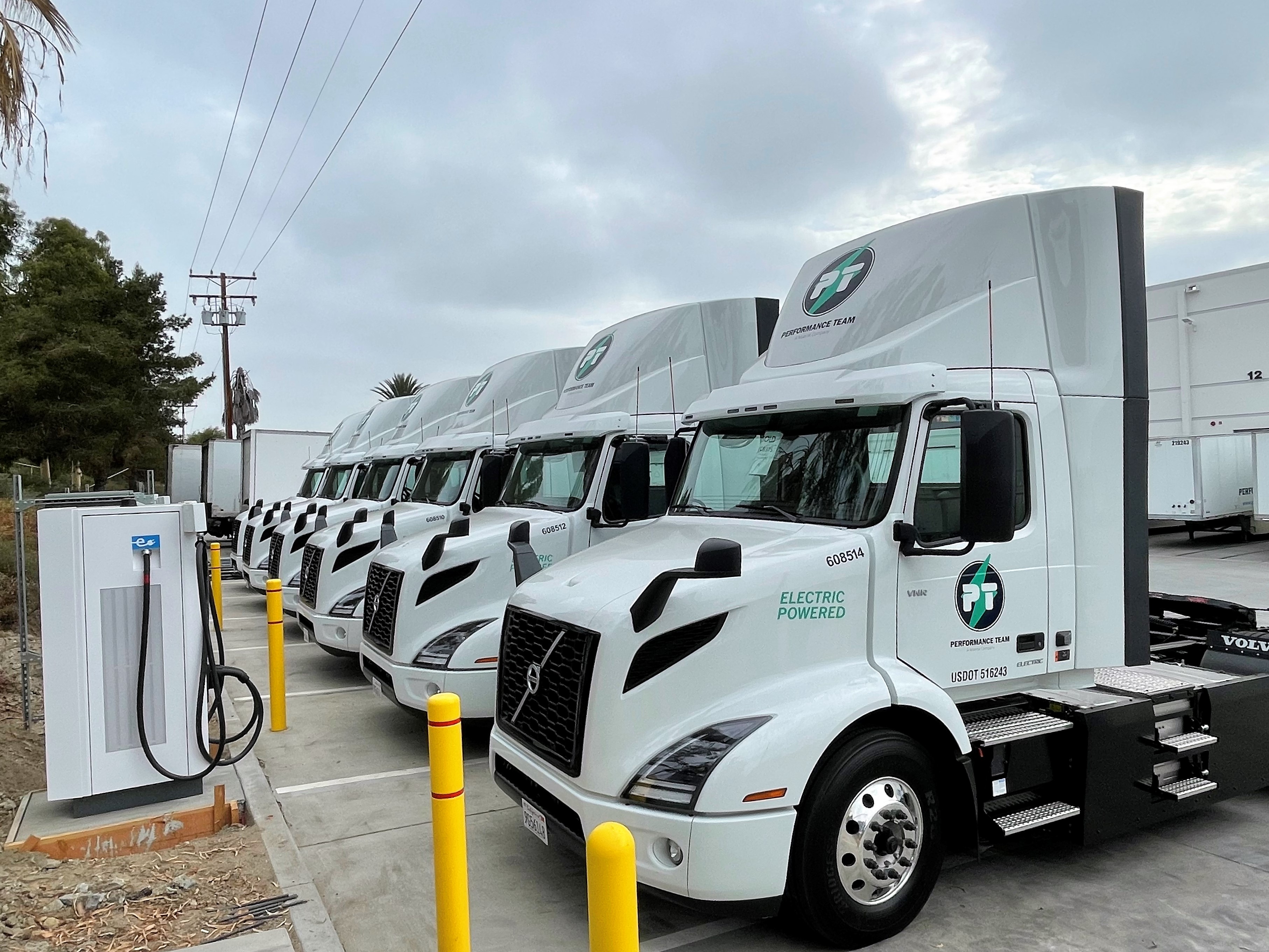 E-Trucks Charging