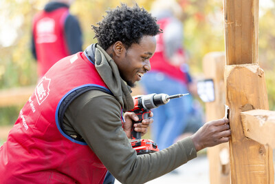 Lowe’s revealed the 2025 Lowe’s Hometowns projects ─ 100 community-nominated, large-scale renovations. Lowe’s revealed the 2025 Lowe’s Hometowns projects ─ 100 community-nominated, large-scale renovations.